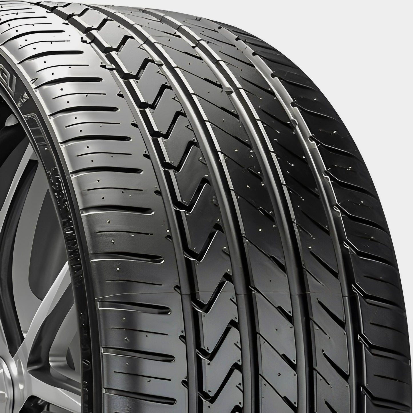 Lexani LX-TWENTY 245/35R20 95W XL