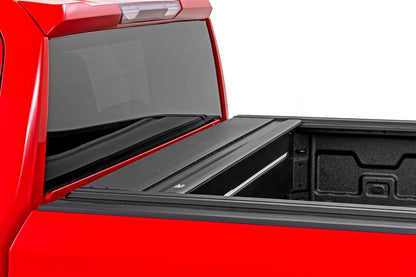 Rough Country Powered Retractable Bed Cover 5'10" Bed | Chevy/GMC Sierra 1500 (19-26)/Silverado 1500 (19-26)